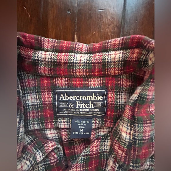 Abercrombie & Fitch Flannel Button Down Shirt - Picture 4 of 4